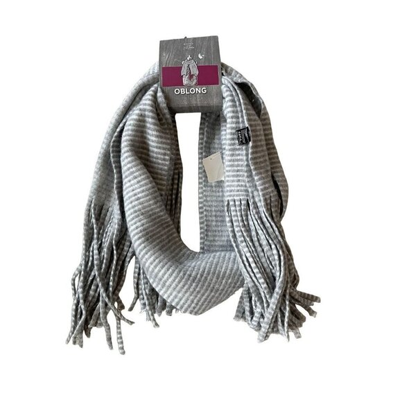 New! David and Young Gray White Striped Fringe Scarf Ultrasoft One Size - Picture 1 of 4